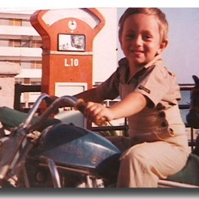 Giovani papà invecchiano Giovani papà invecchiano